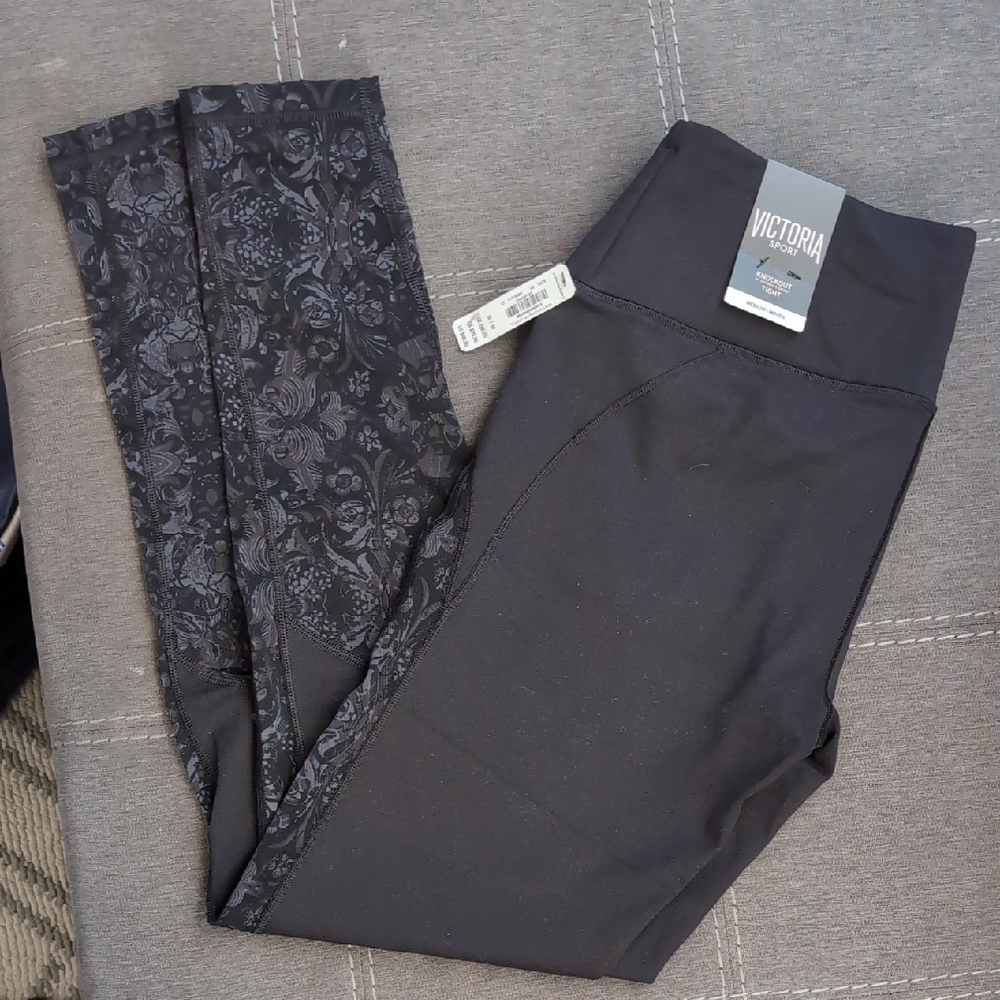 Victoria's Secret Victoria Sport Knockout Tight